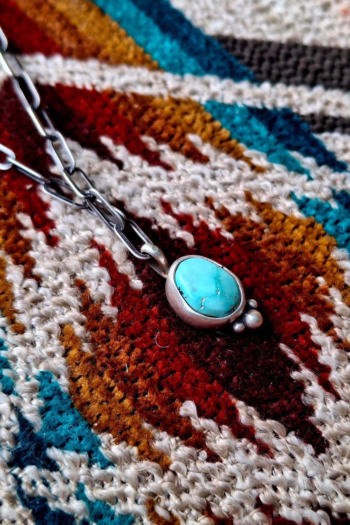 Dainty Carico Lake Necklace
