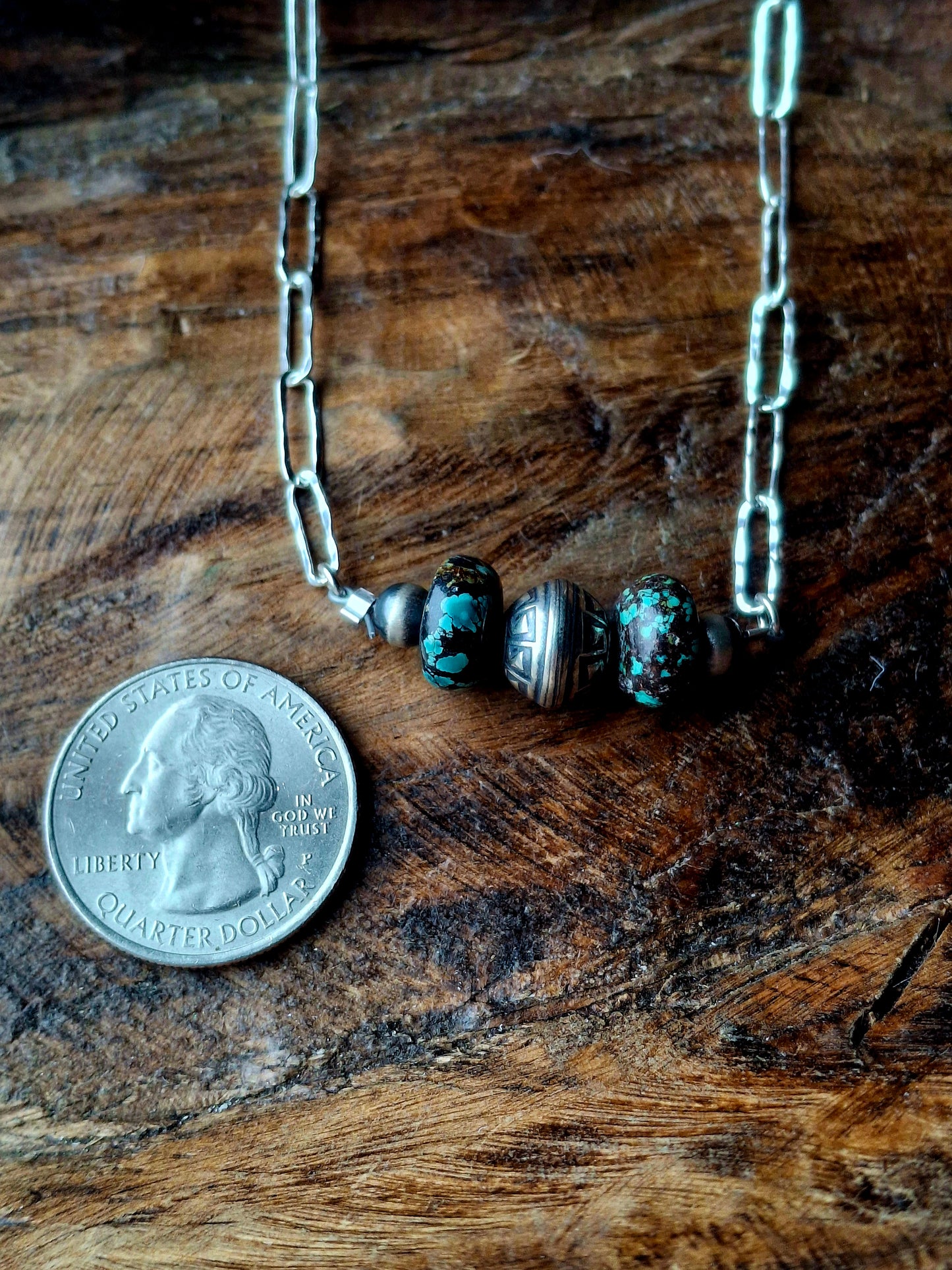 Hubei & Stamped Pearl Necklace