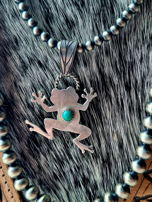 Kingman Tree Frog Pendant