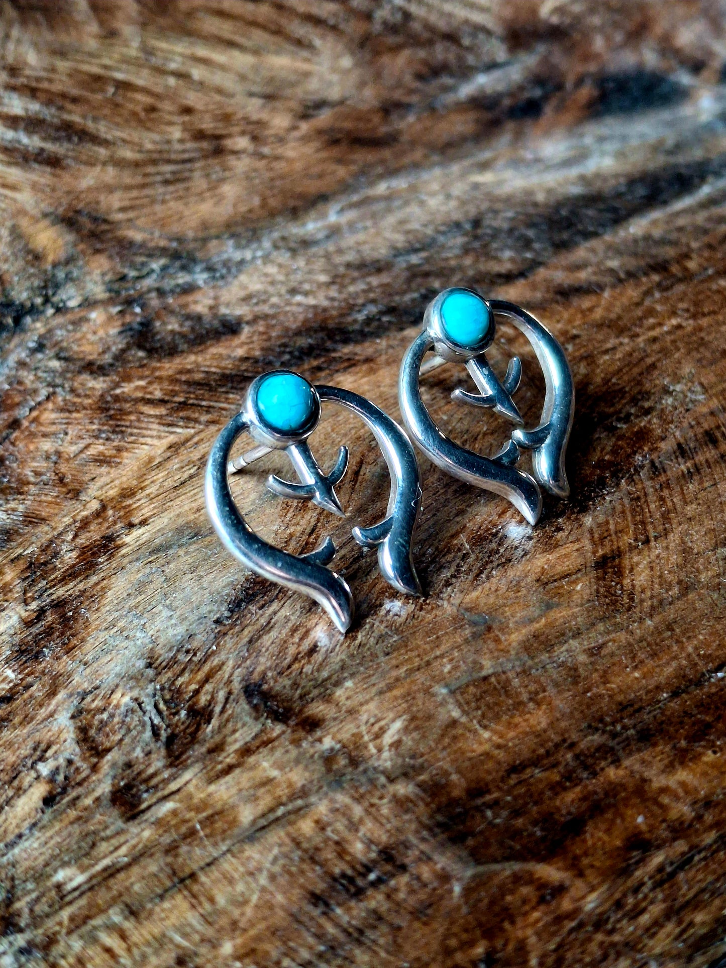 Kingman Naja Studs