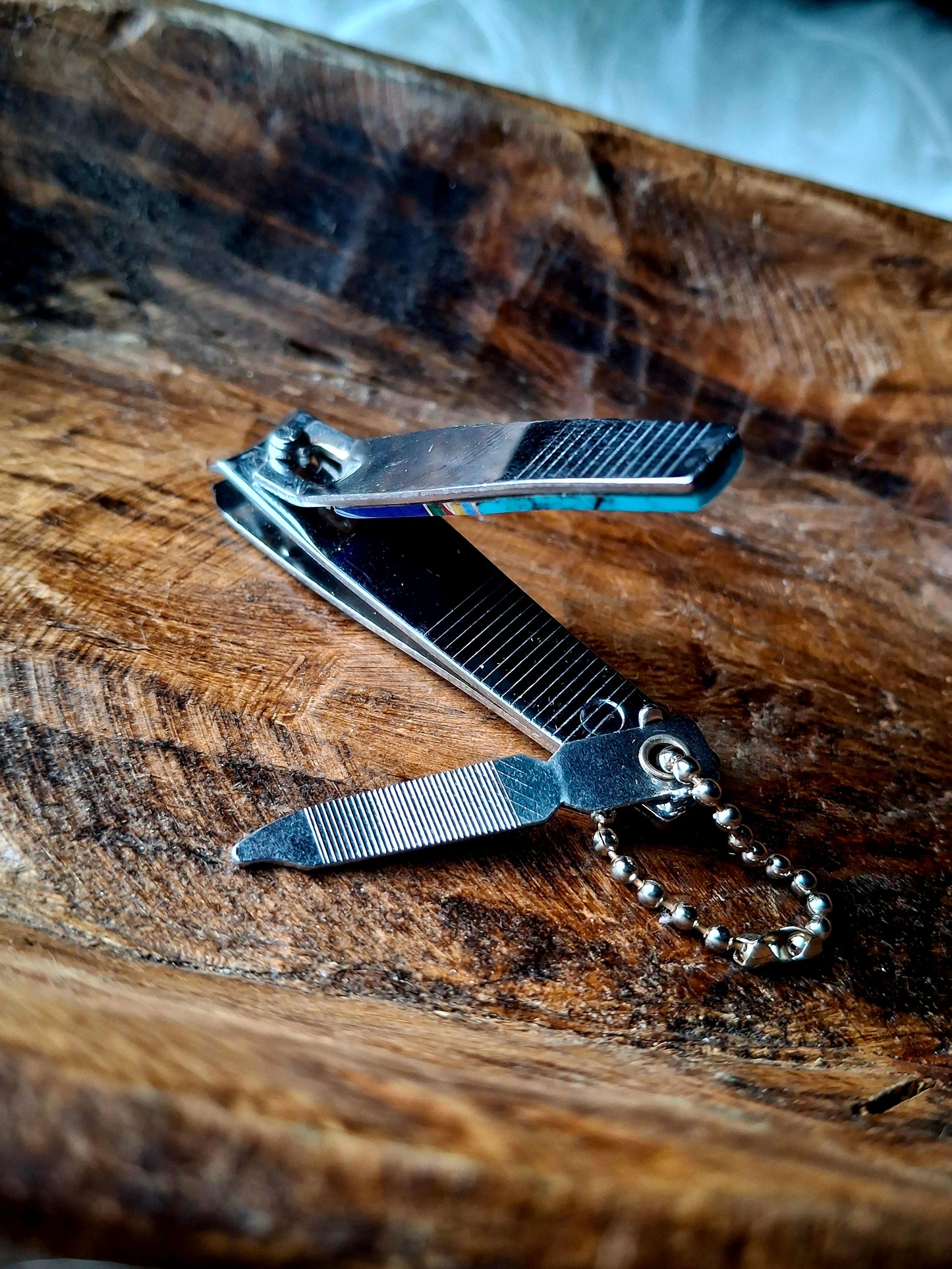 Multi-Stone Inlay Nail Clippers