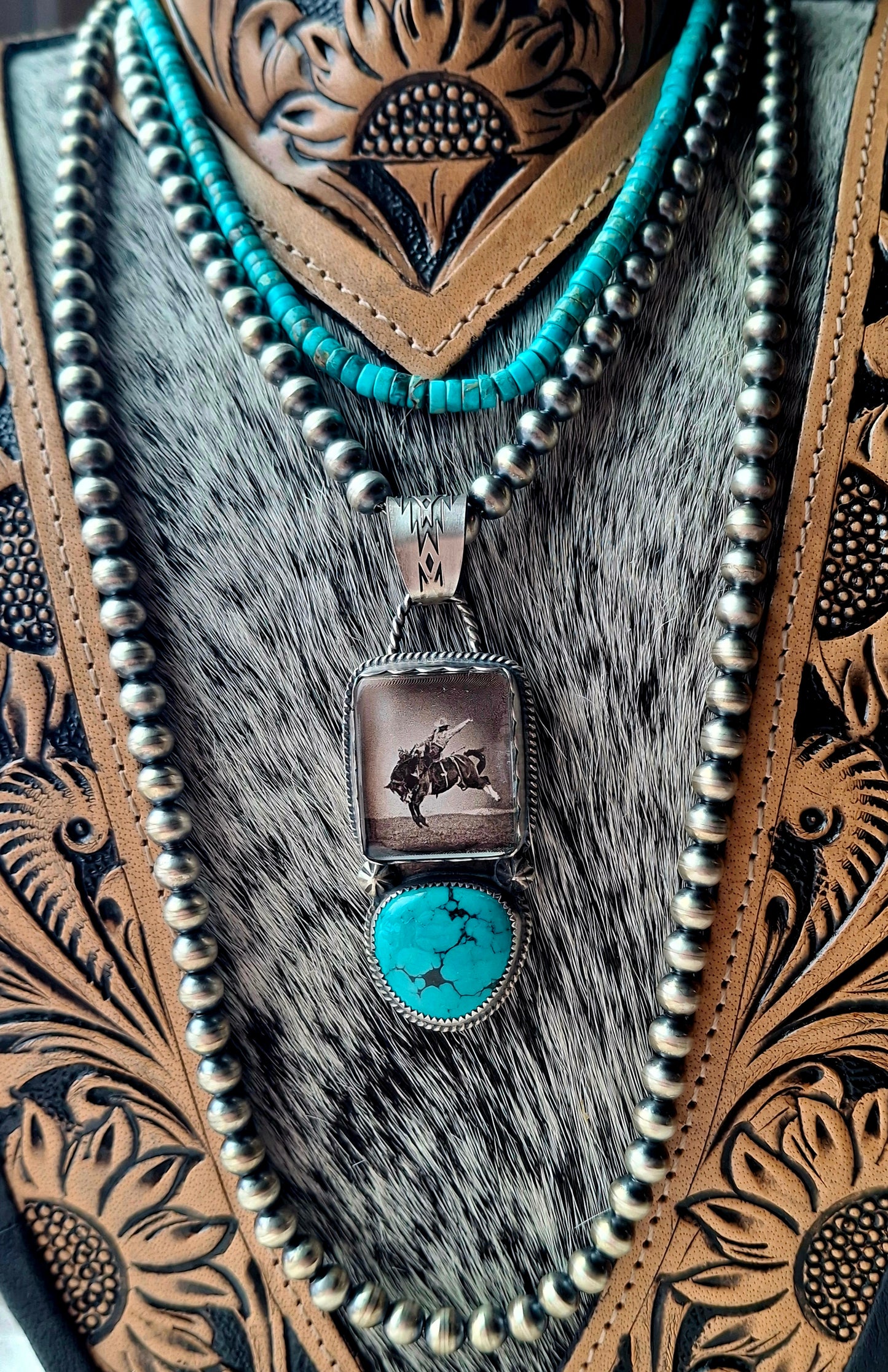 Bamboo Turquoise Bronc Pendant