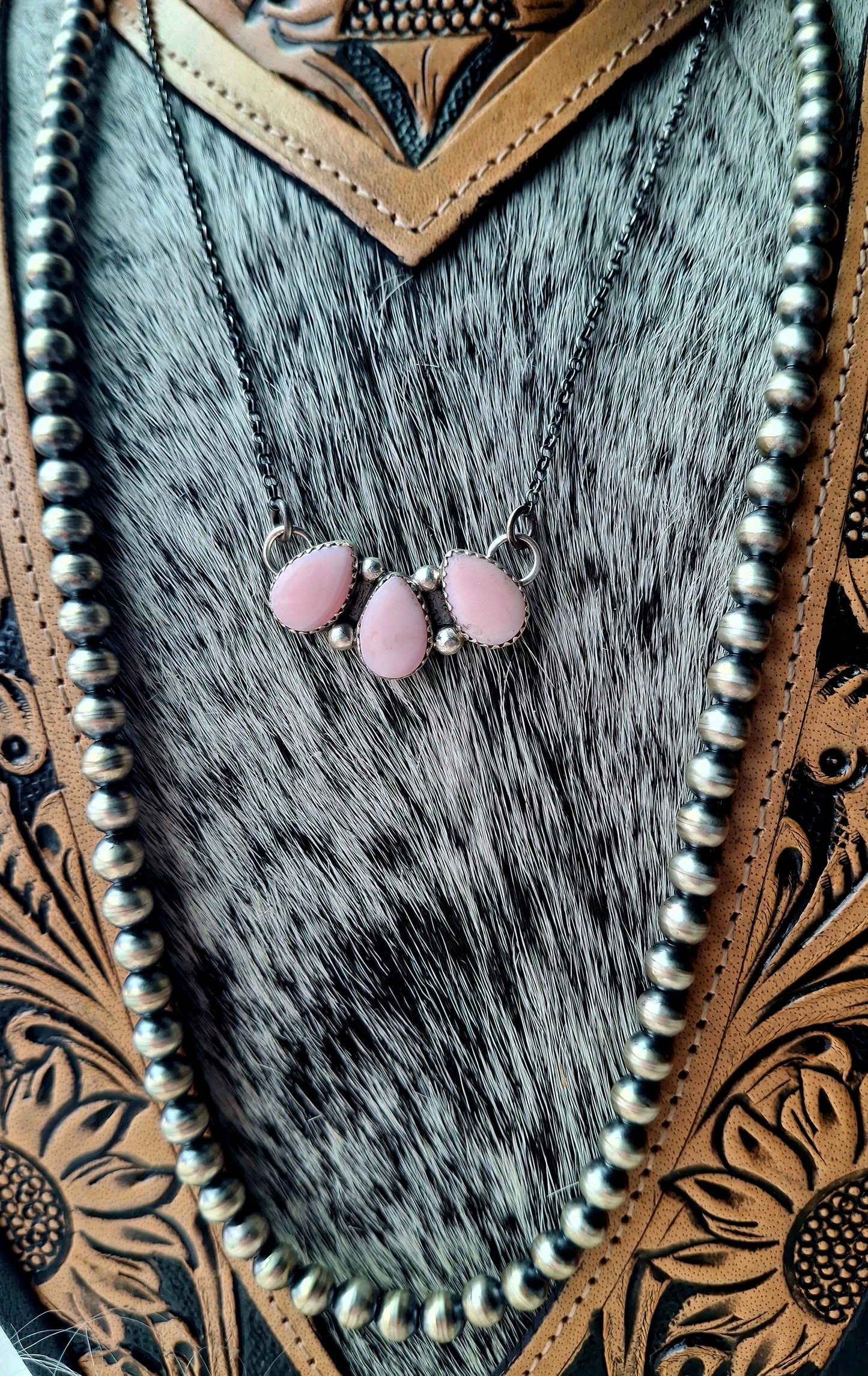 Pink Conch 3-Stone Necklace