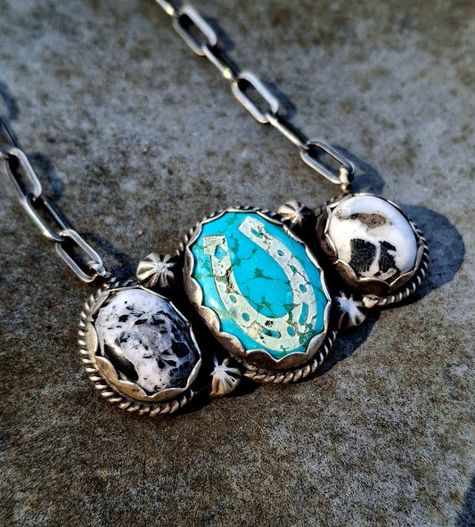 White Buffalo/Etched Hubei Horseshoe Bar Necklace - N13