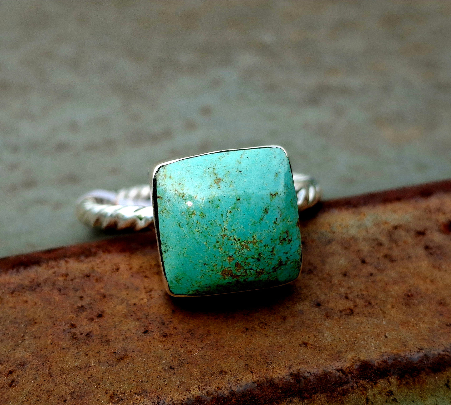 Royston Square Ring