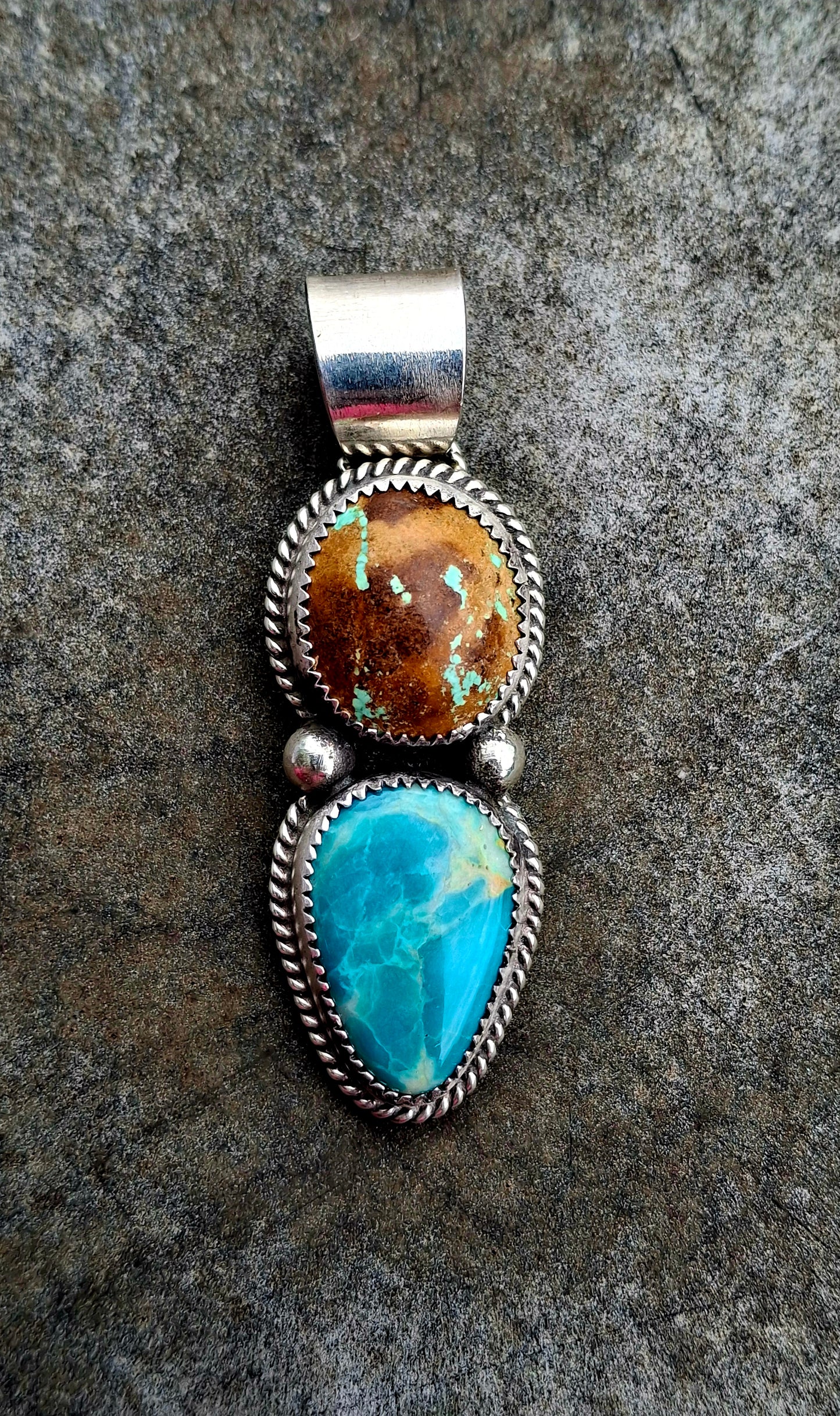 Royston Ribbon Pendant