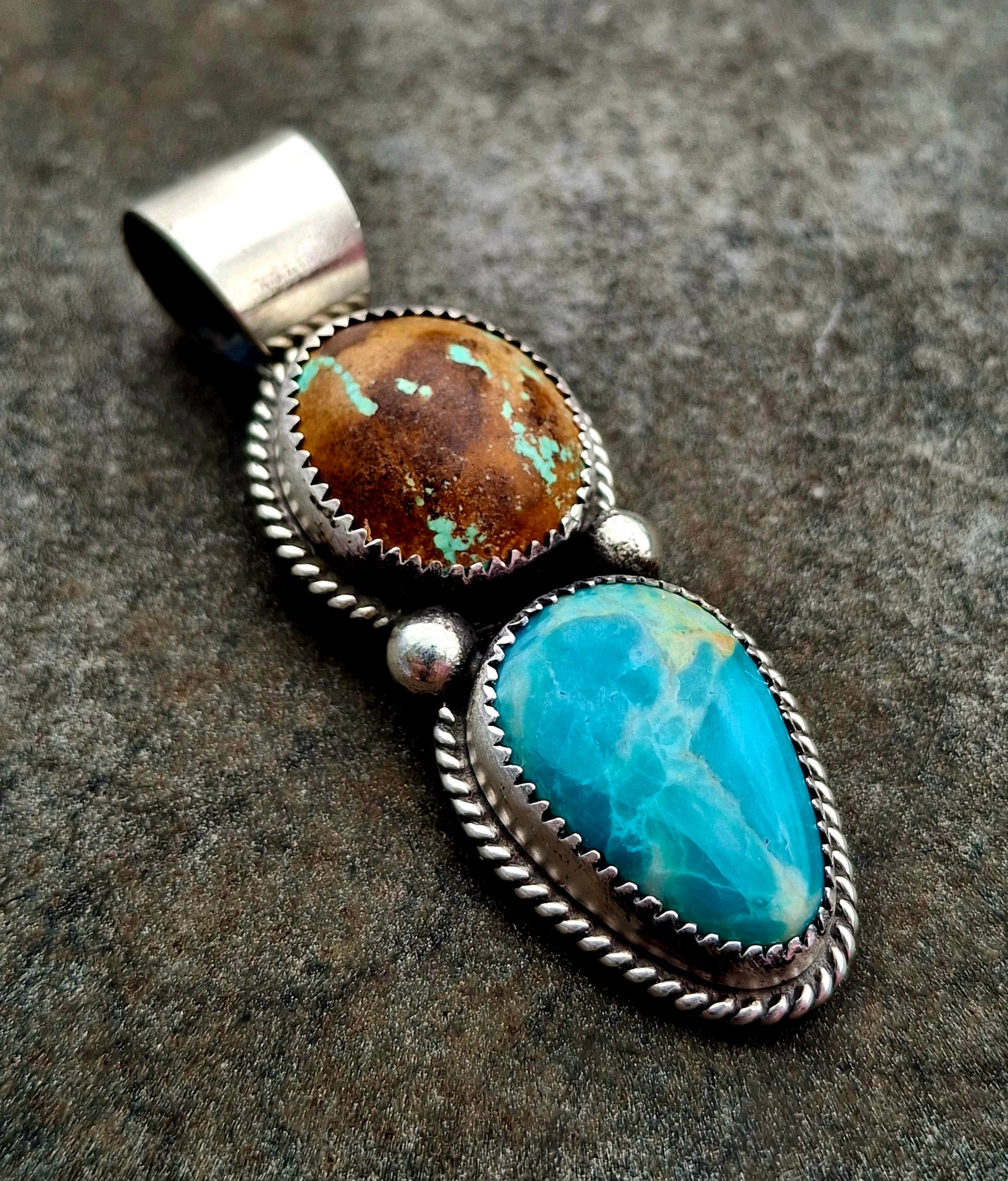 Royston Ribbon Pendant