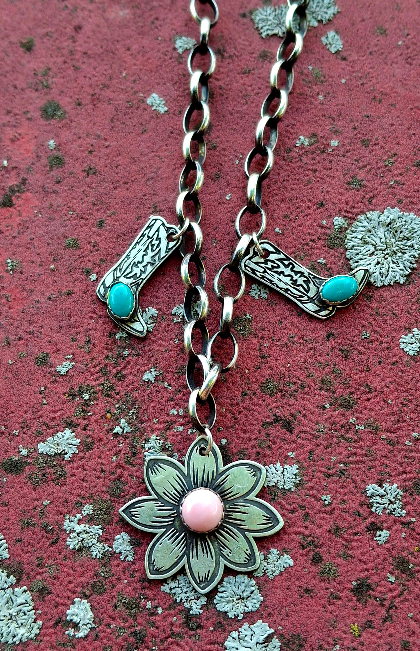Kingman/Conch Charm Necklace