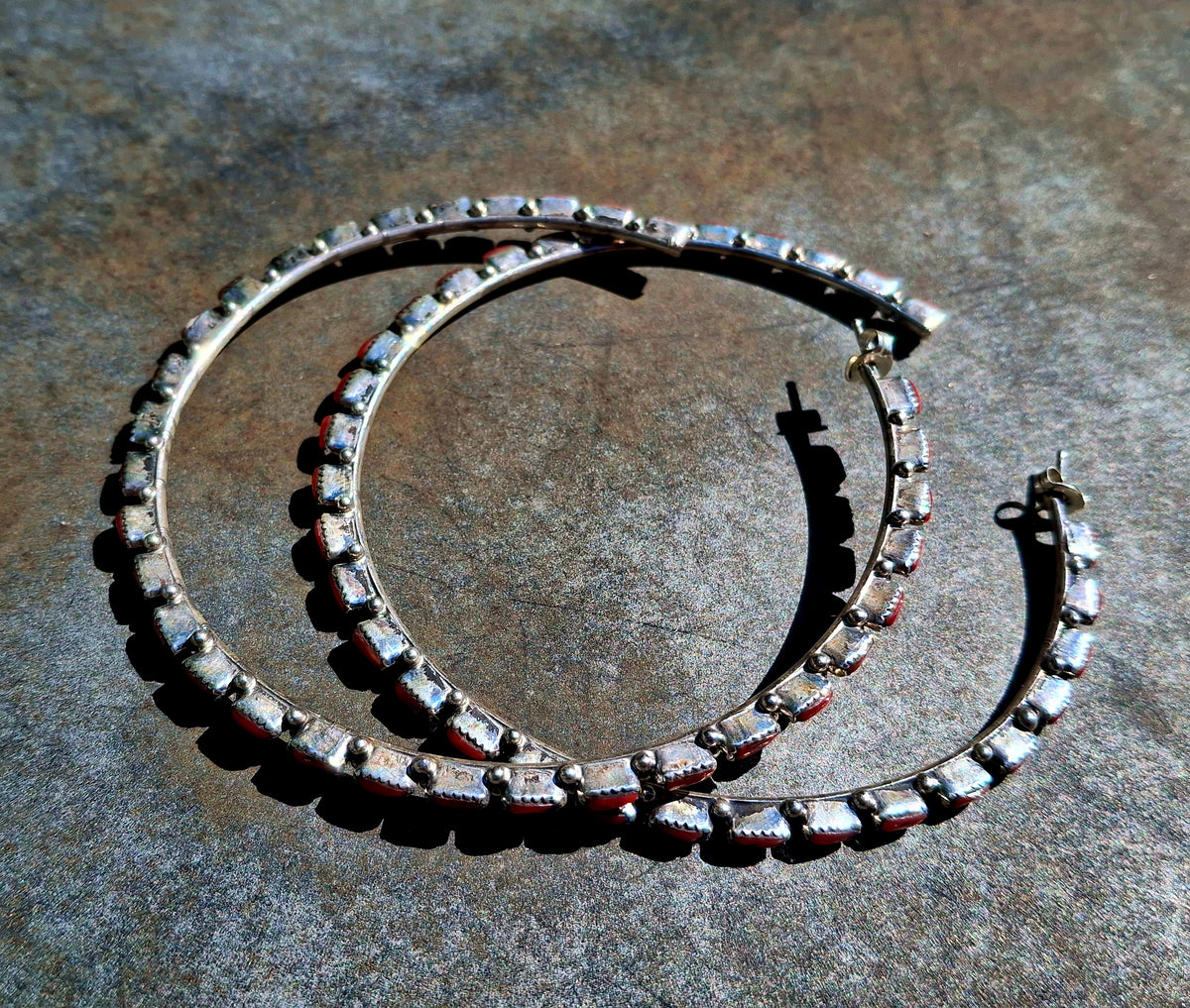 Mega Coral Hoops - E31