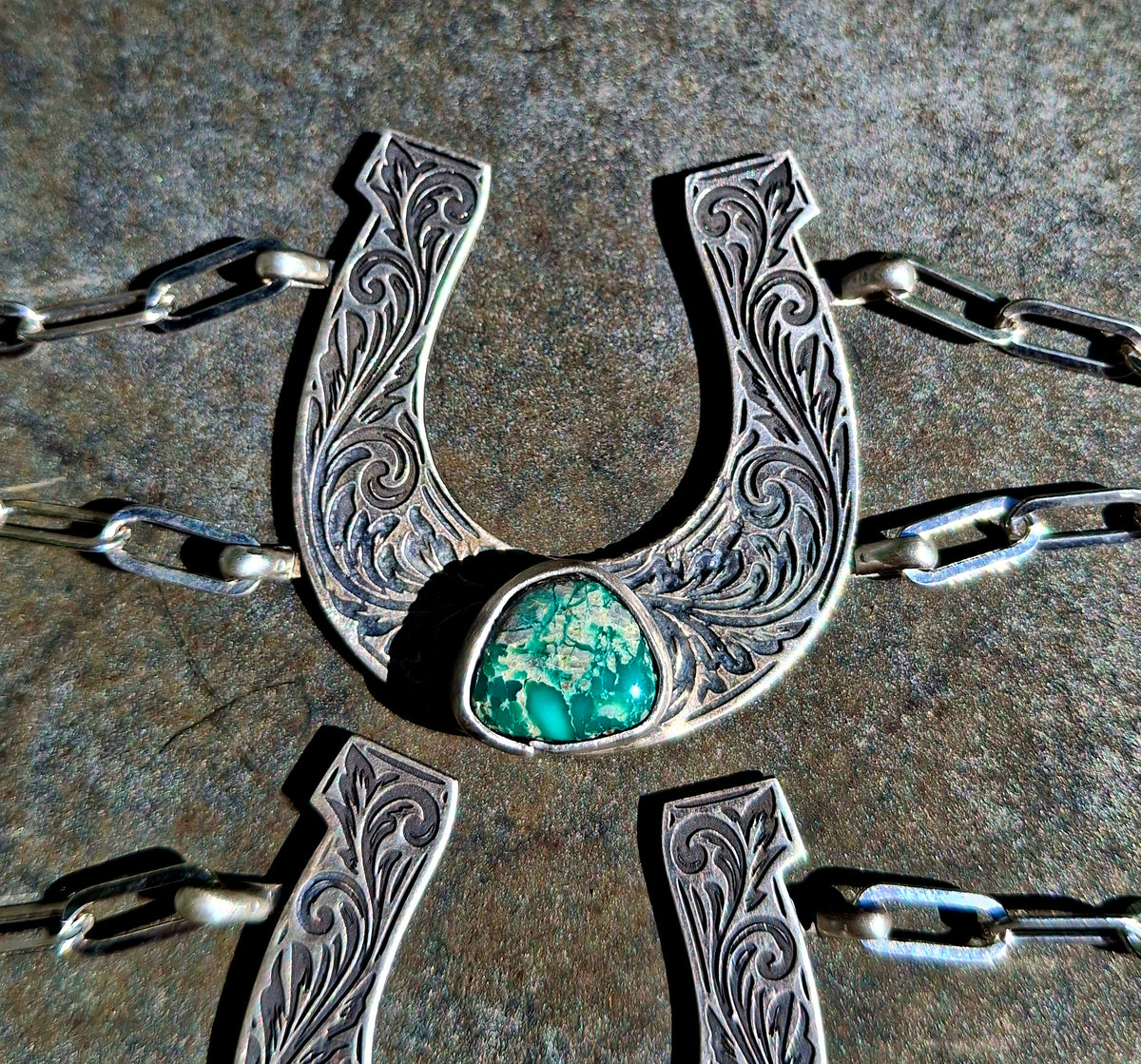 Fox Turquoise Horseshoe Bracelet - B38
