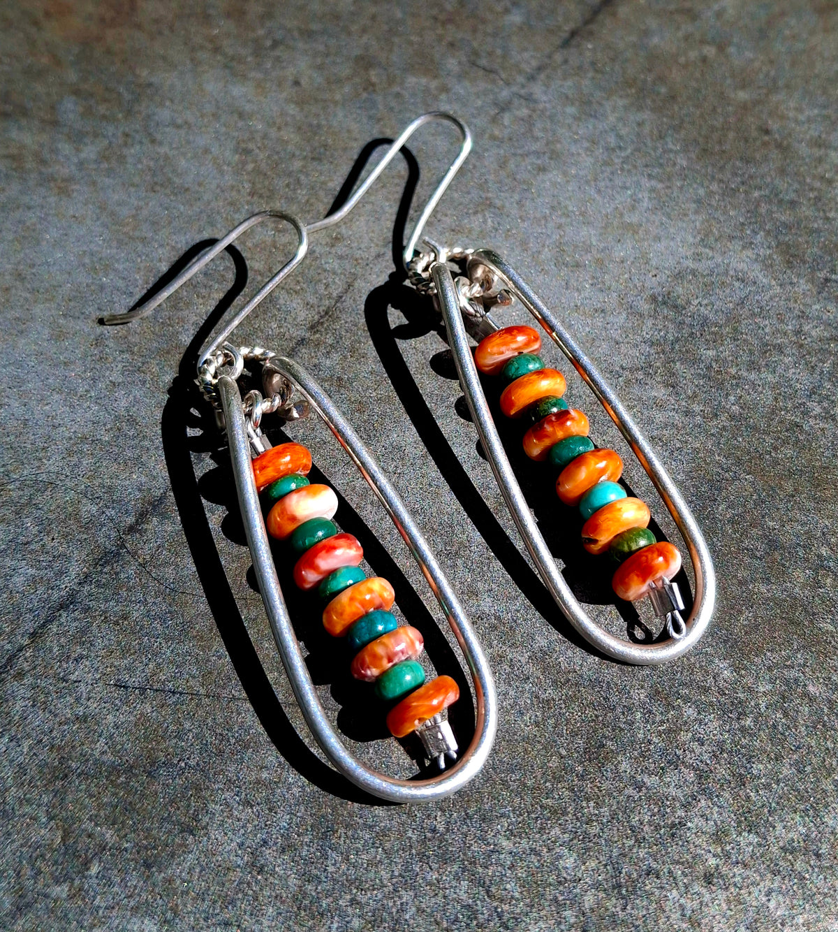 Hubei/Spiny Oyster Earrings - E30