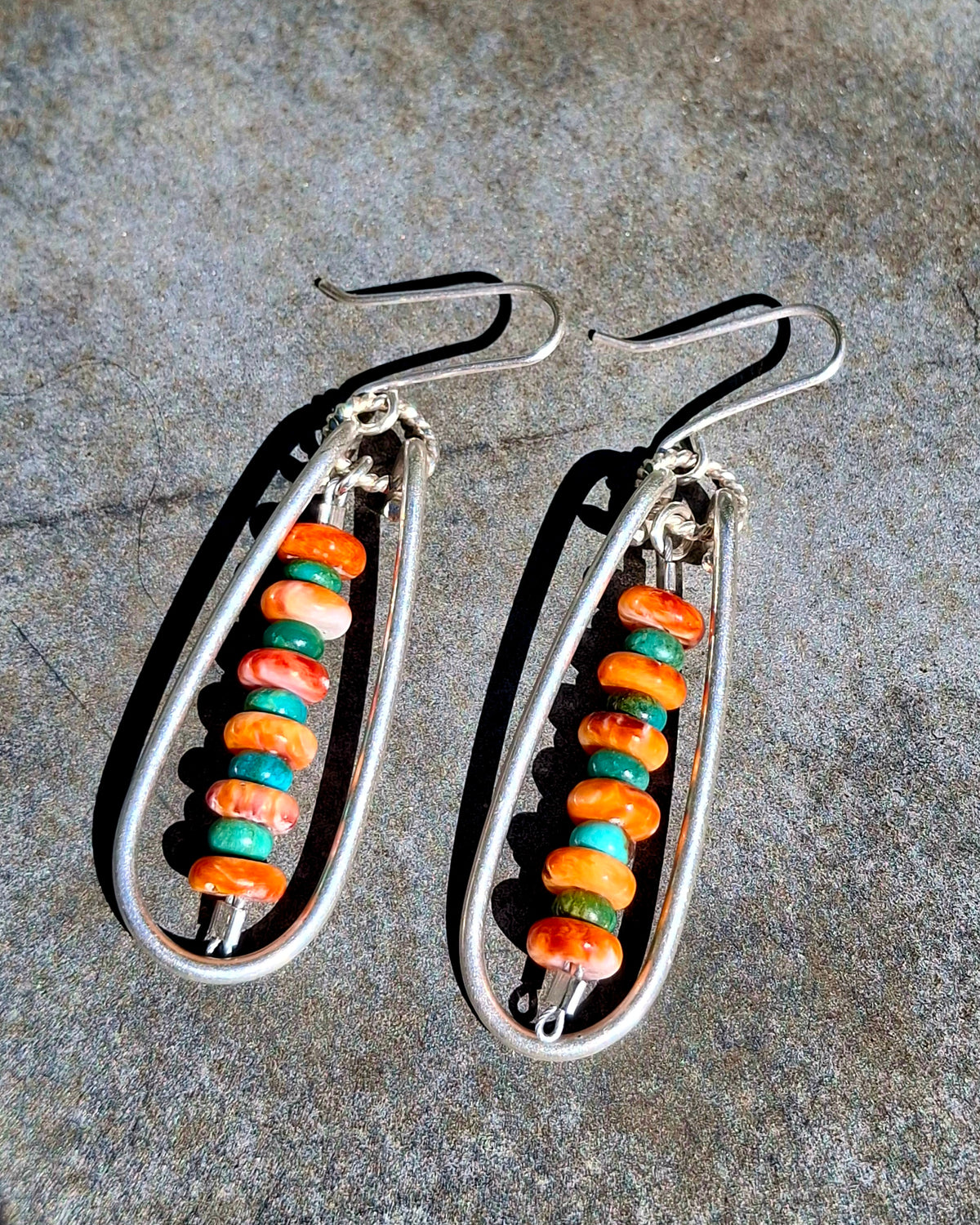 Hubei/Spiny Oyster Earrings - E30