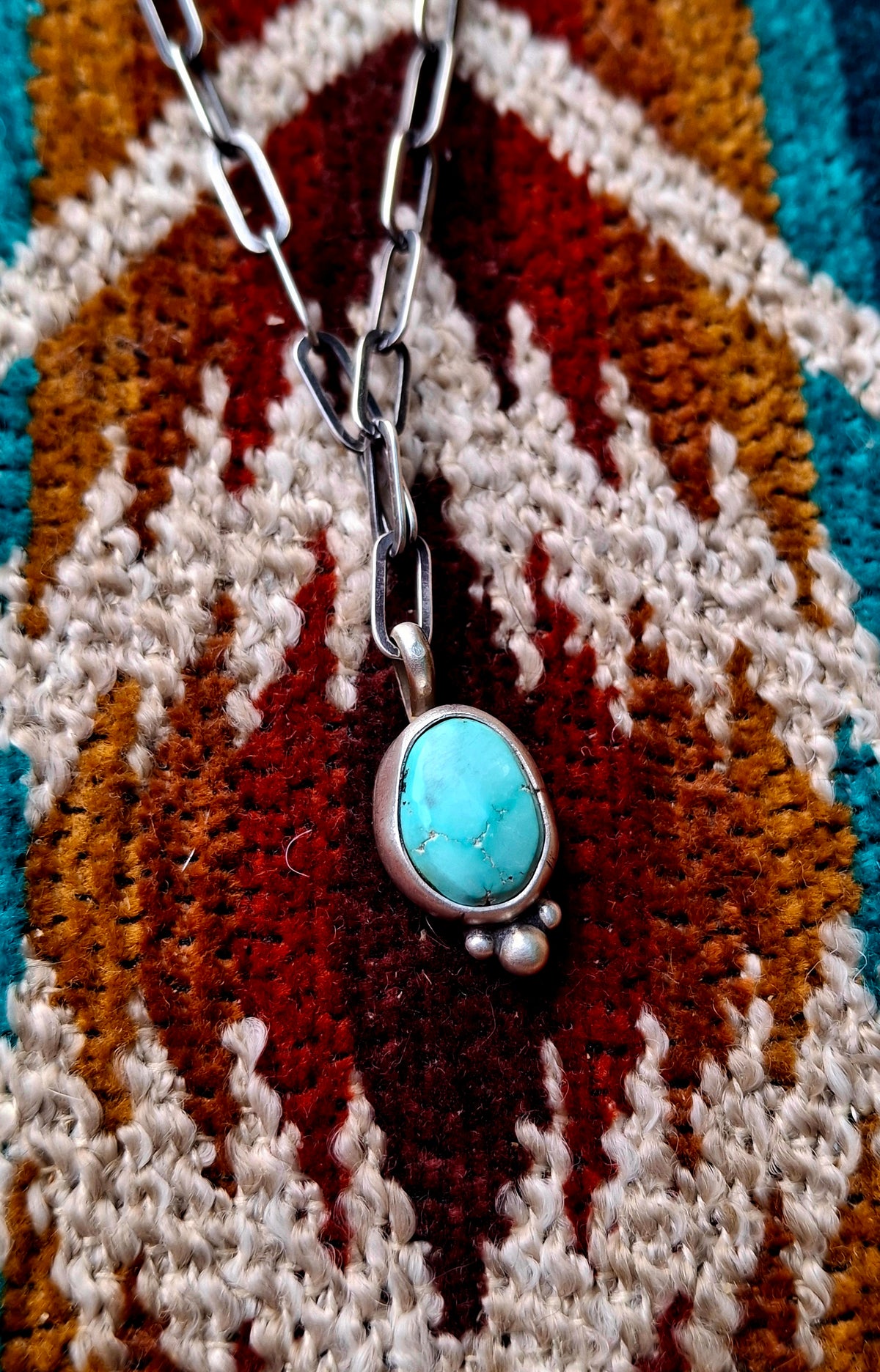 Dainty Carico Lake Necklace