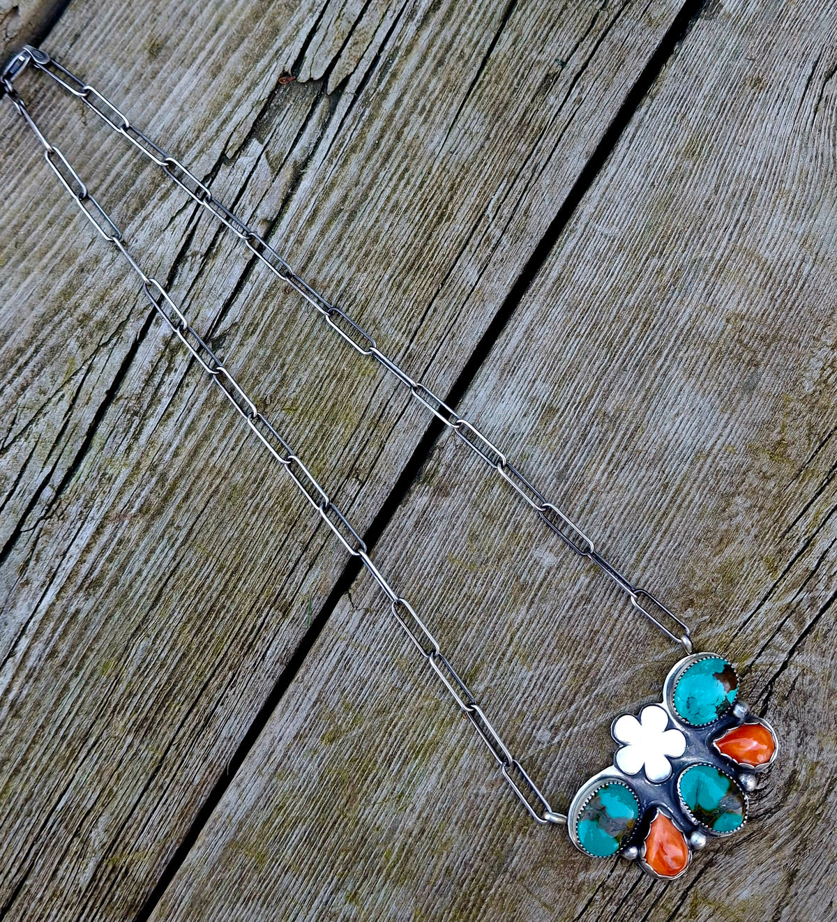 Hubei/Spiny Cluster Necklace