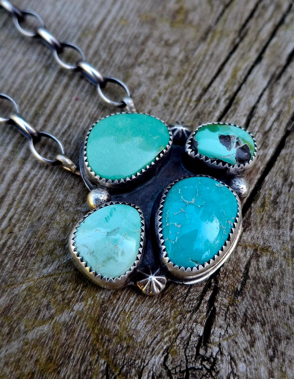 Carico Lake Cluster Necklace