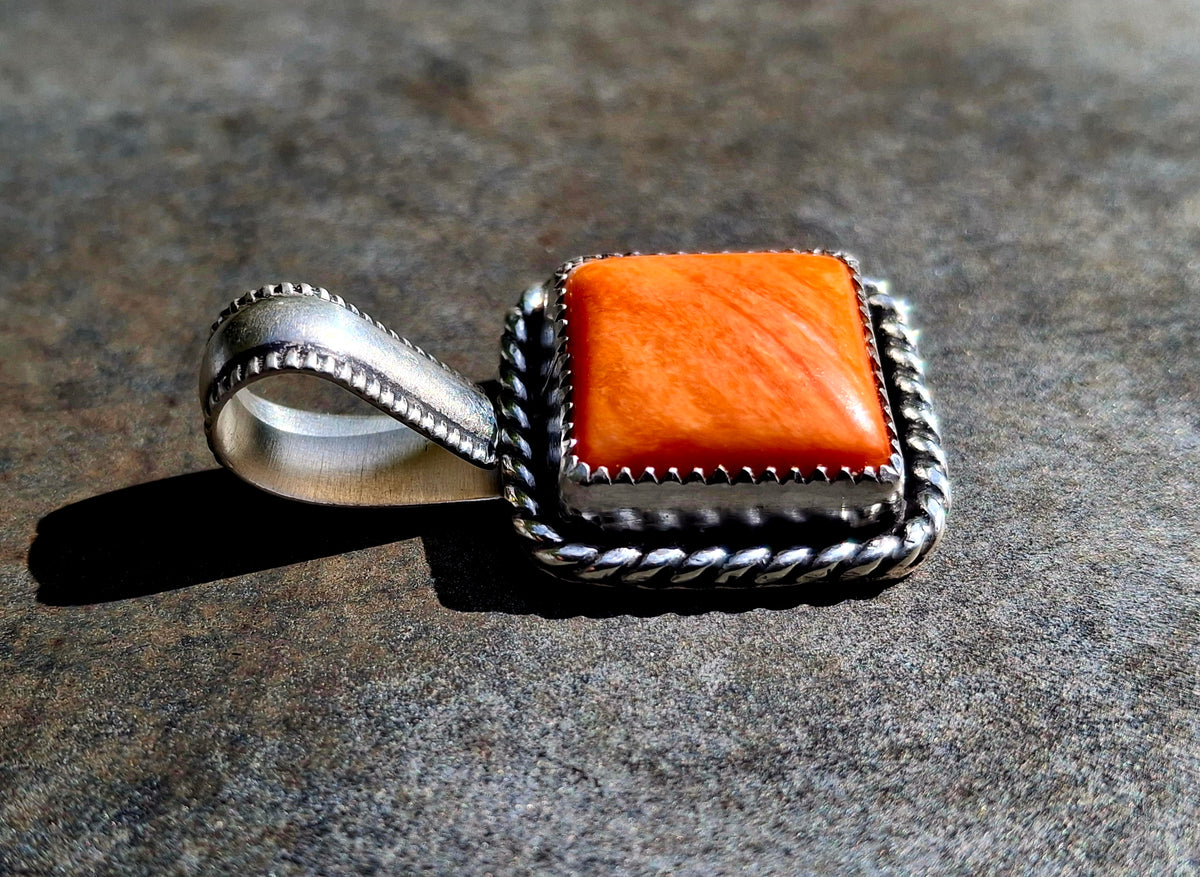Spiny Oyster Pendant on Shepherds Hook