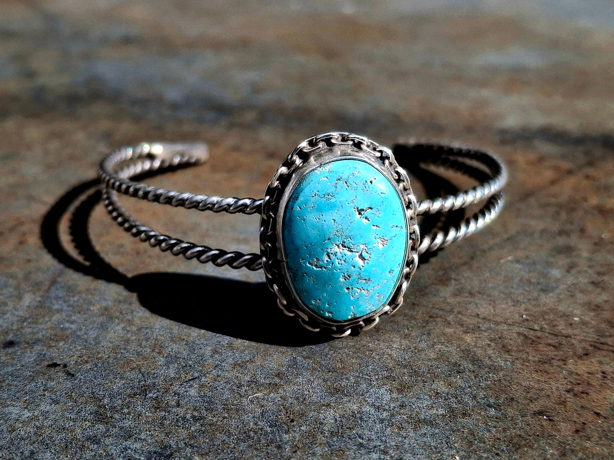 Carico Lake Cuff