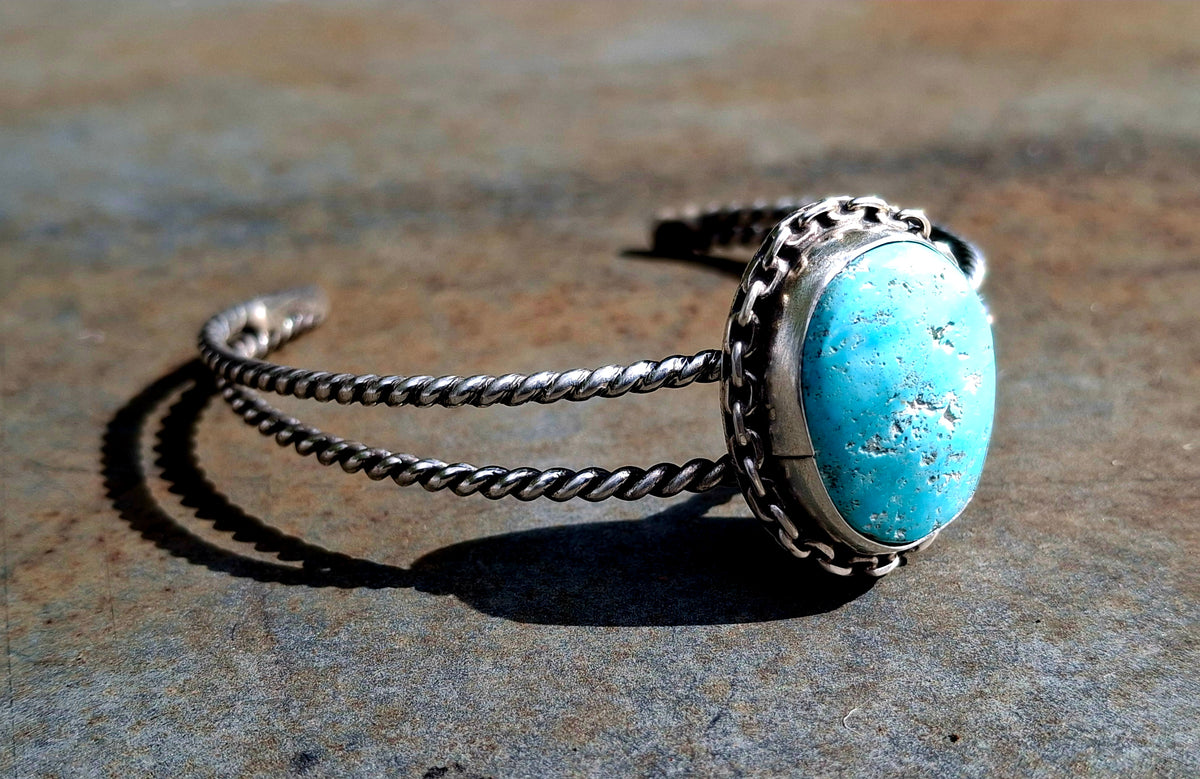 Carico Lake Cuff