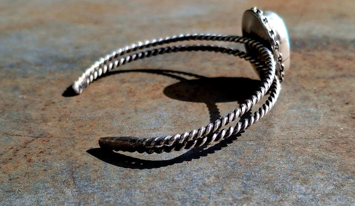Carico Lake Cuff