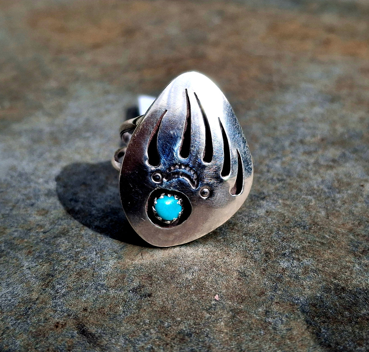 Kingman Paw Ring
