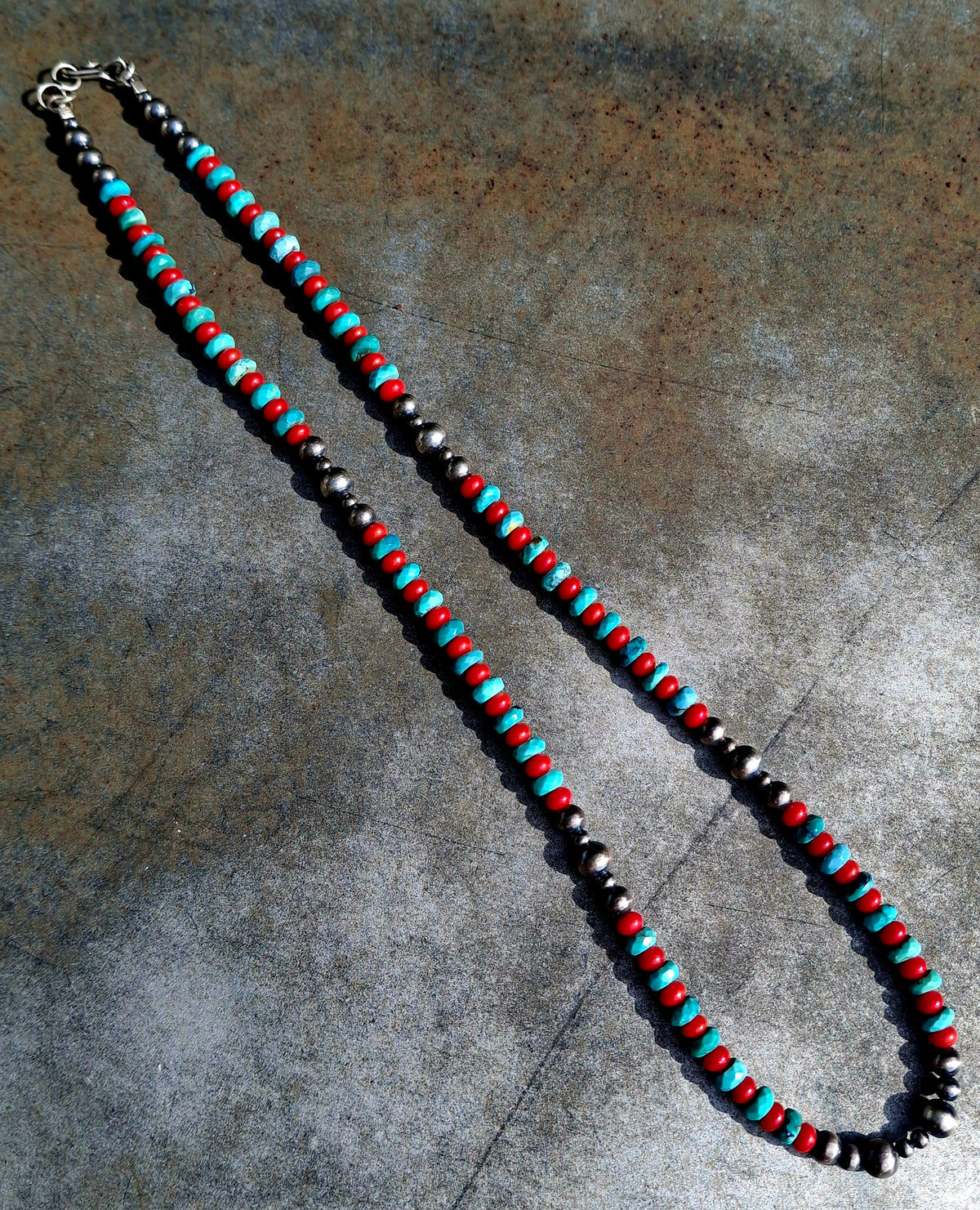 Hubei/Coral Bead Necklace