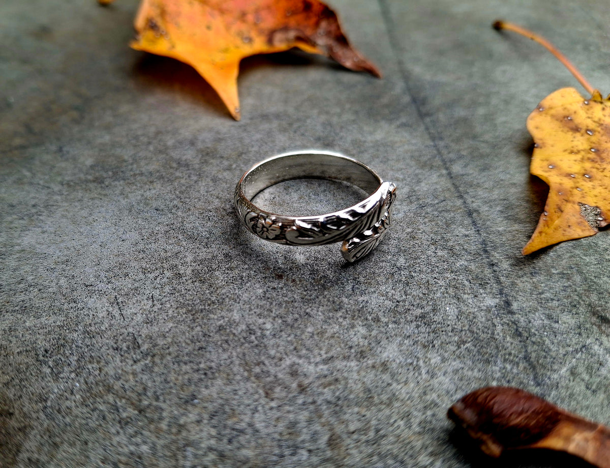 Floral Tooled Adjustable Ring Band