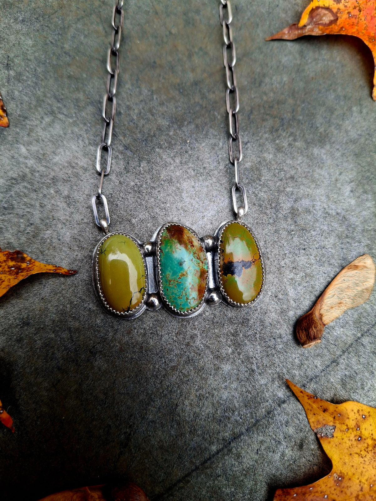 Hubei Bar Necklace