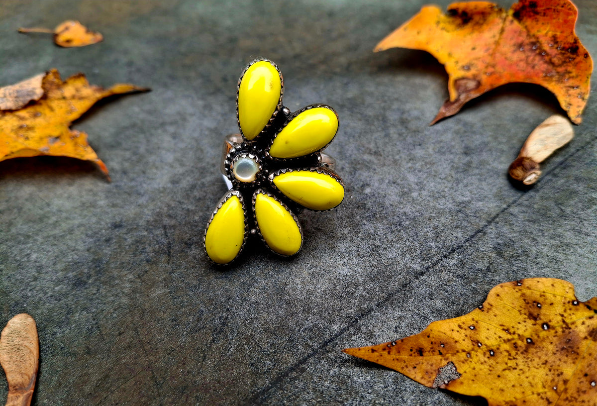 Rosarit Adjustable Ring