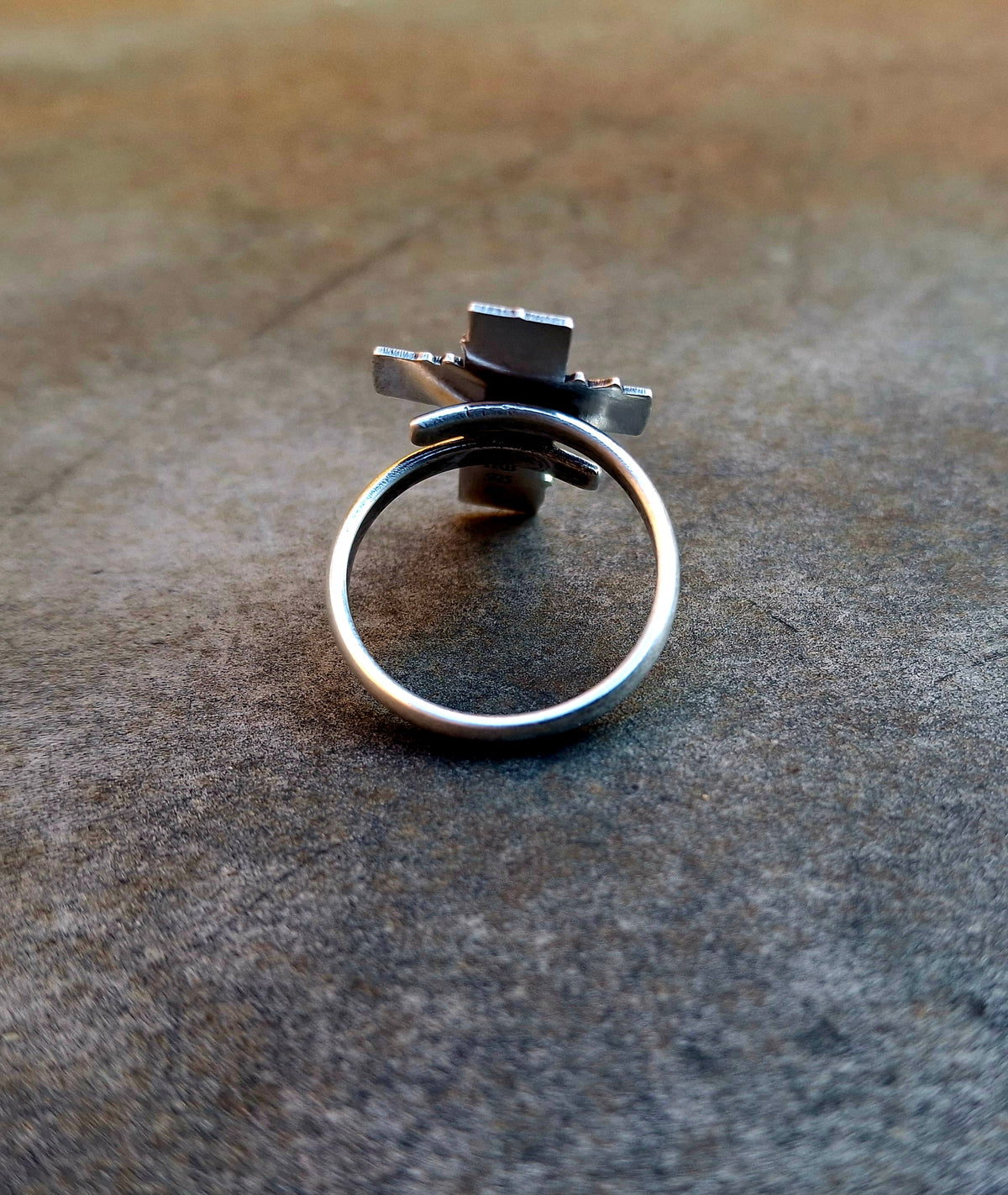 Cross Adjustable Ring