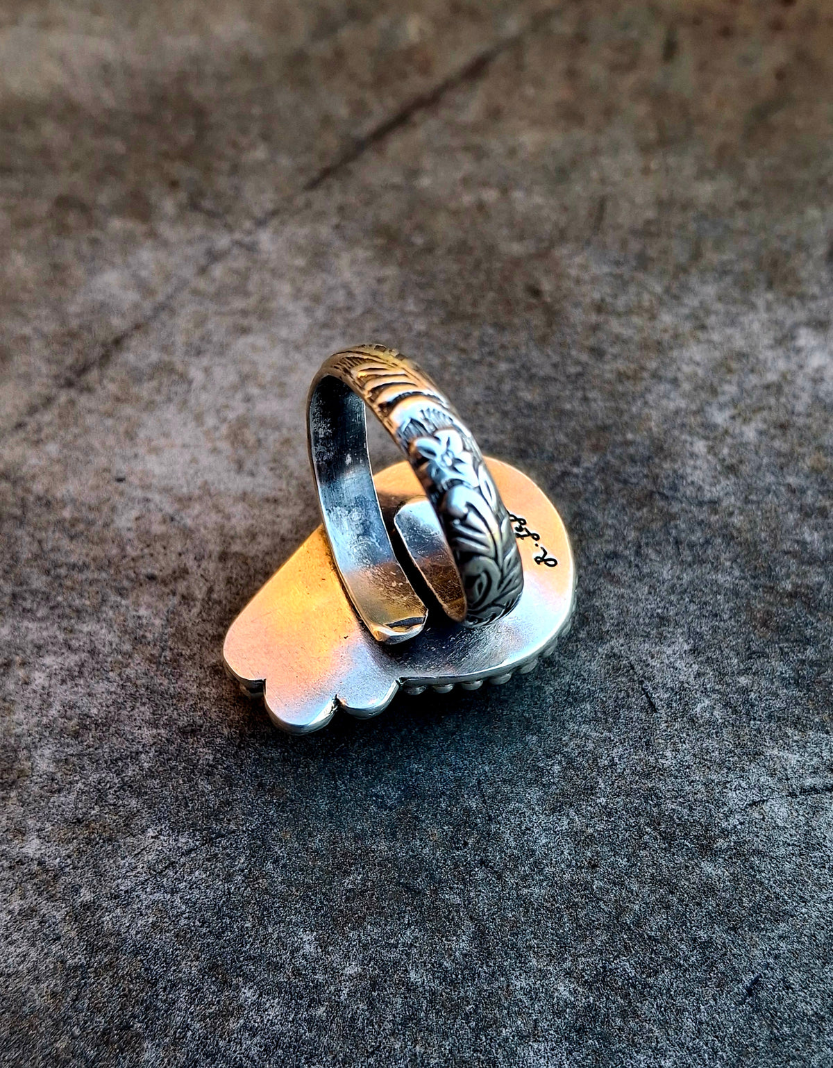 Mine 8 Adjustable Ring
