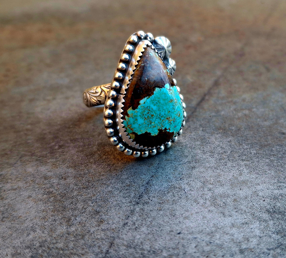 Mine 8 Adjustable Ring