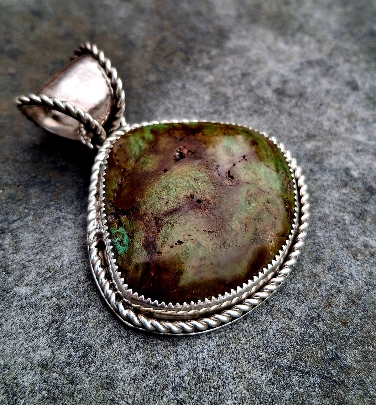 Royston Pendant
