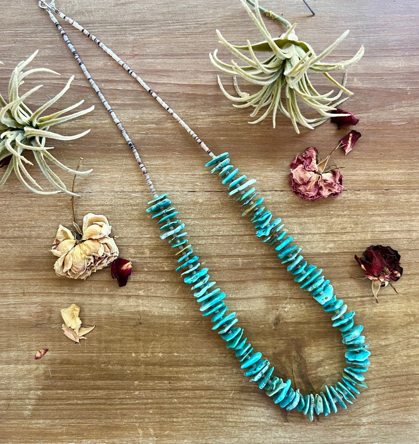 26 inch long blue thick chips turquoise necklace